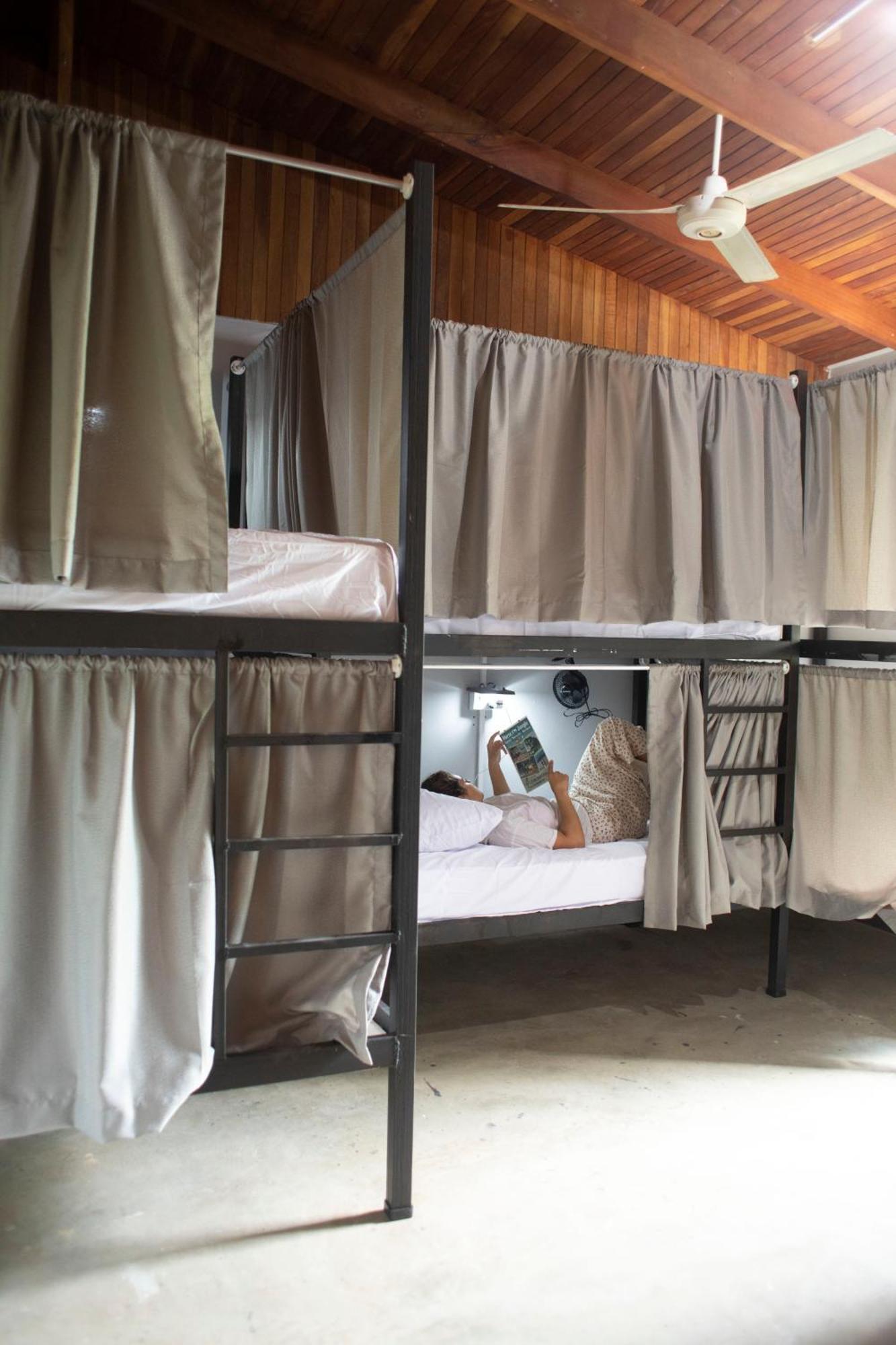 Argdivan Beach Hostel Sámara Eksteriør bilde